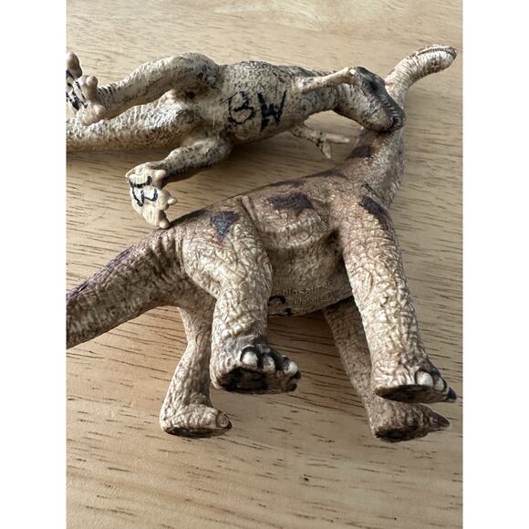 Schleich Dinosaur Brachiosaurus & Tyrannosaurus Rex 2002 Germany Toy Figurine - Picture 14 of 15